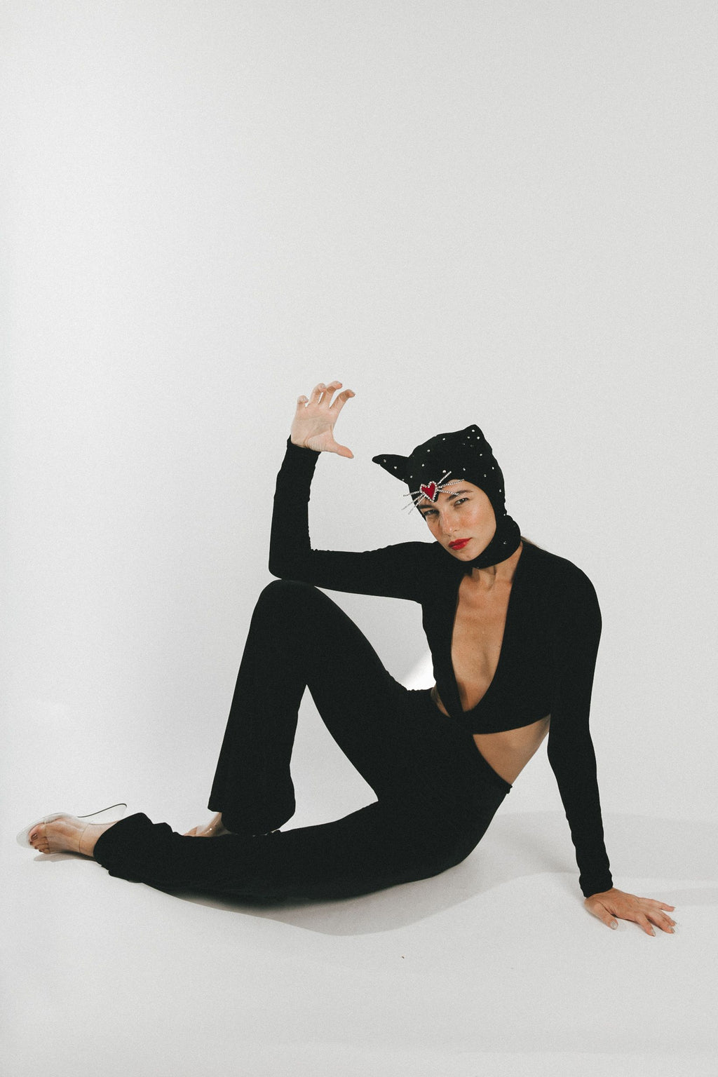 THE BLACK KITTY BONNET
