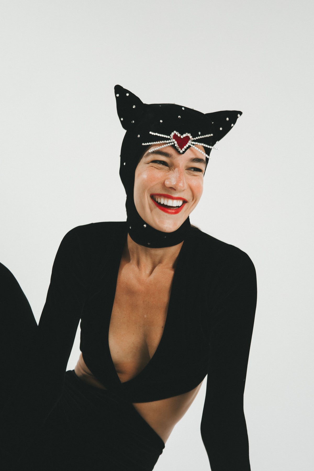 THE BLACK KITTY BONNET