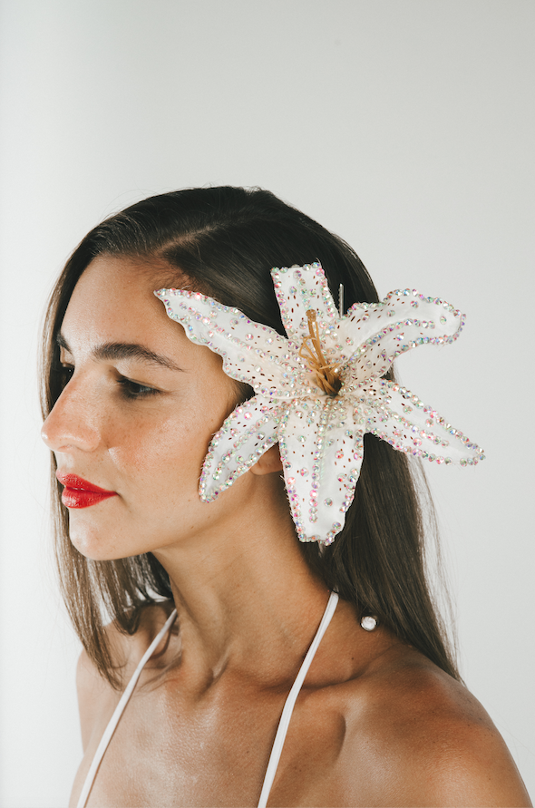 THE TROPICAL GAL FLOWER - WHITE